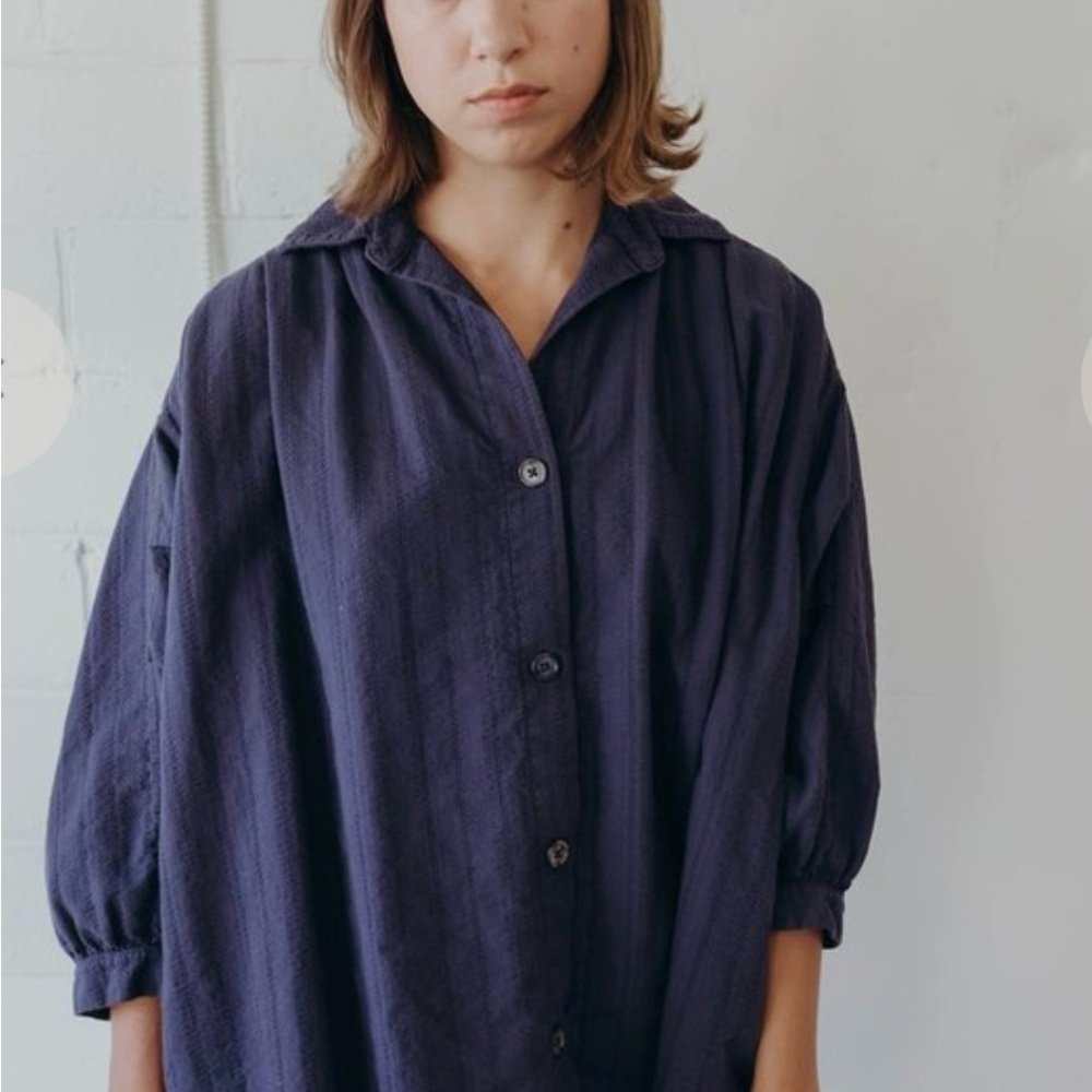 Esby Chelle Top in Indigo Dobby